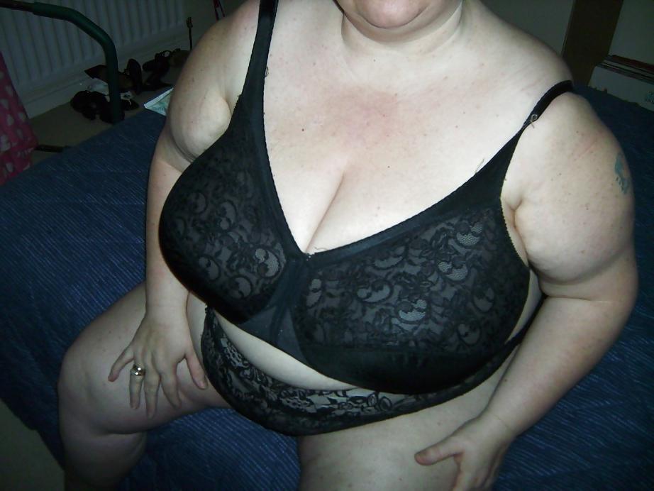 23P Big tits 