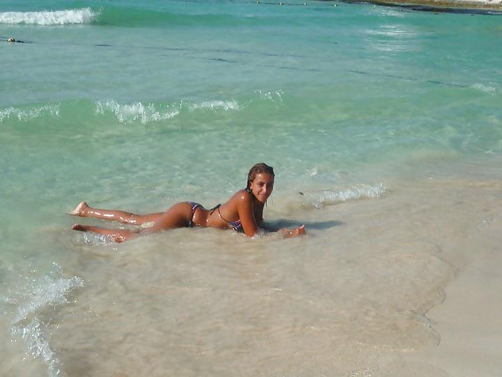 25P Arab Beurette Rekia Benaissa coquine Algerie Marseille Paris