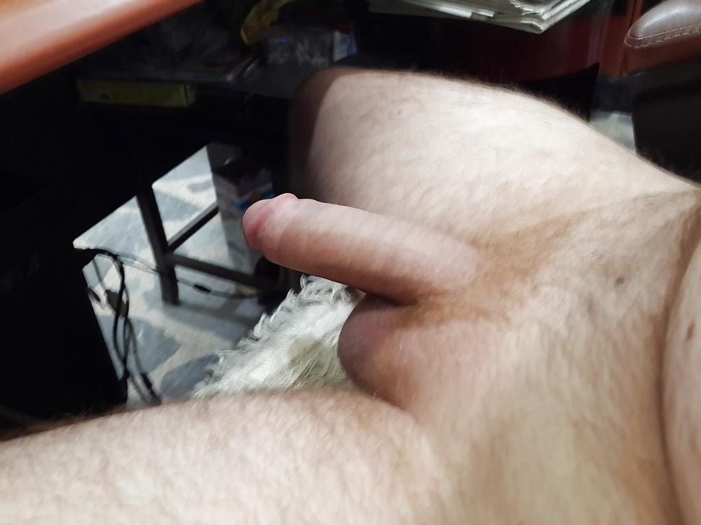 5P Hlajany, masturbating and cum at my office