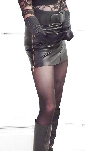 4P Kiss My Boots, and Worship My Whip