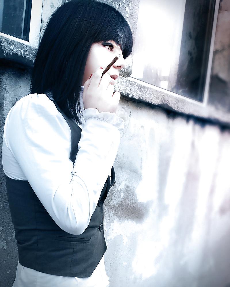 19P Smoking Hotties