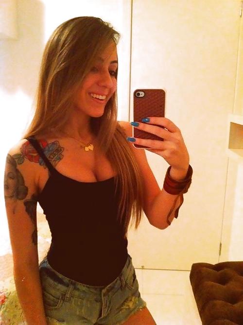 25P Amateur Babes
