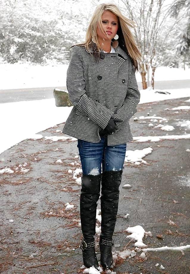 25P Sexy Women in Boots #13