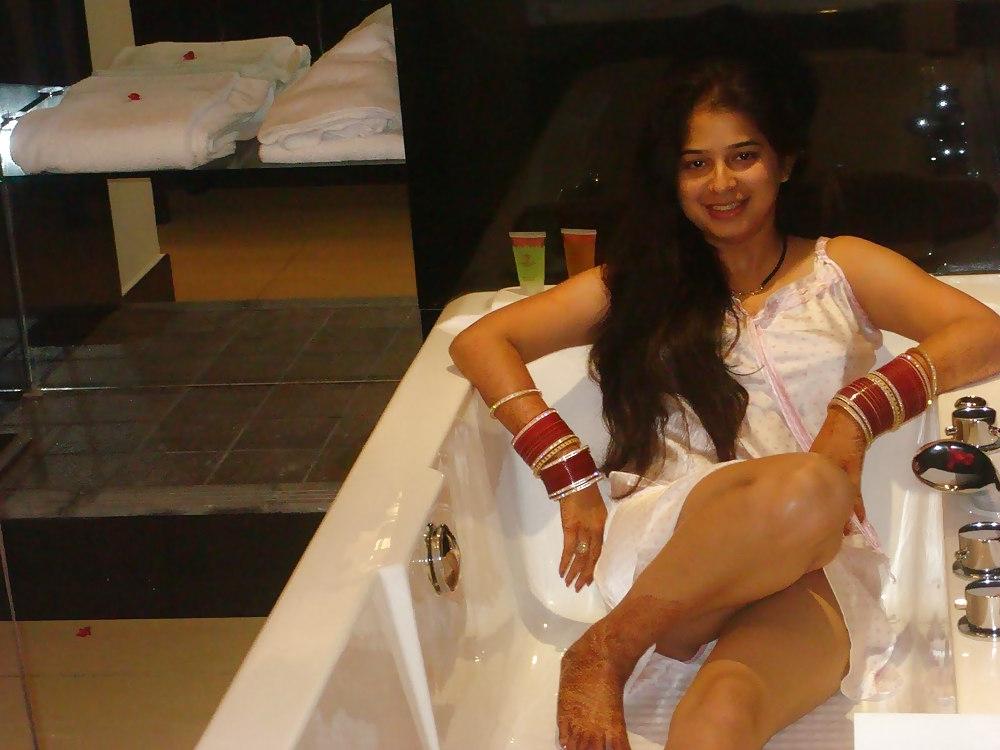 25P Indian Sexy Babes