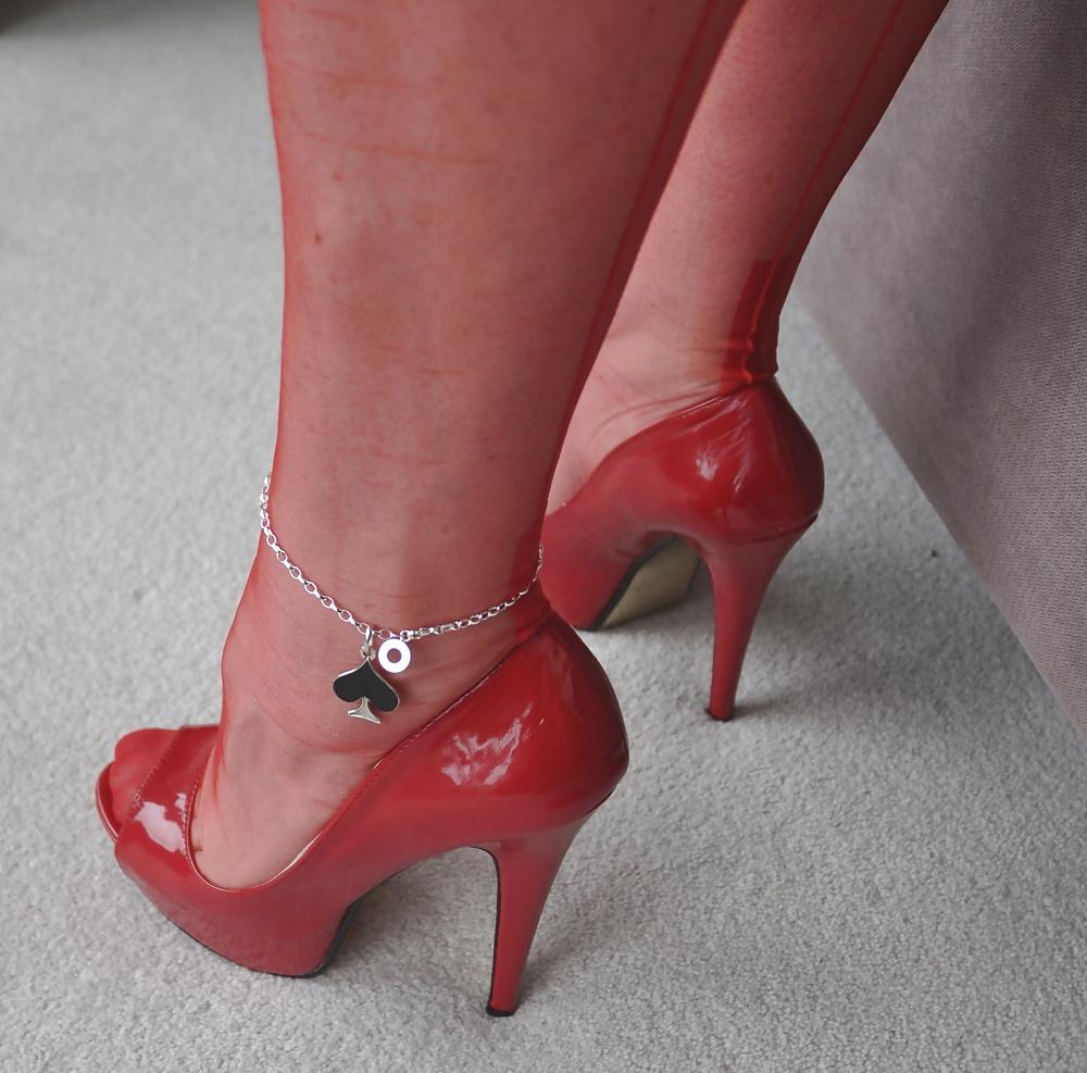 25P Nylons dribe me crazy