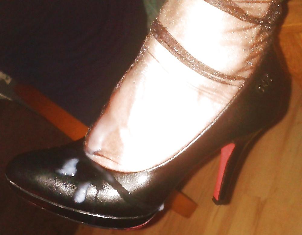 25P Nylons dribe me crazy