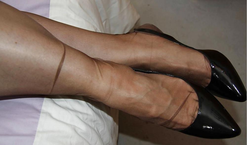 25P Nylons dribe me crazy