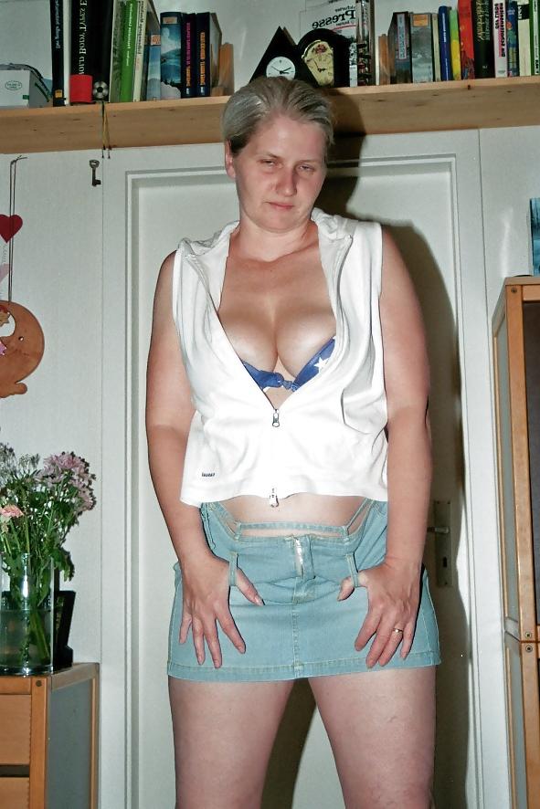 8P SAG - Wife's U.S. Bikini Boobs & Short Sexy Skirt 01