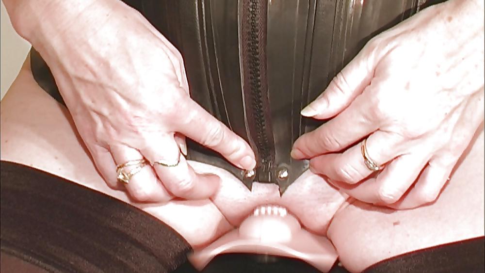25P Wedding Ring Swingers #230: Naughty married ladies