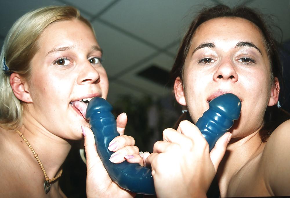 25P F4F Toy Fun