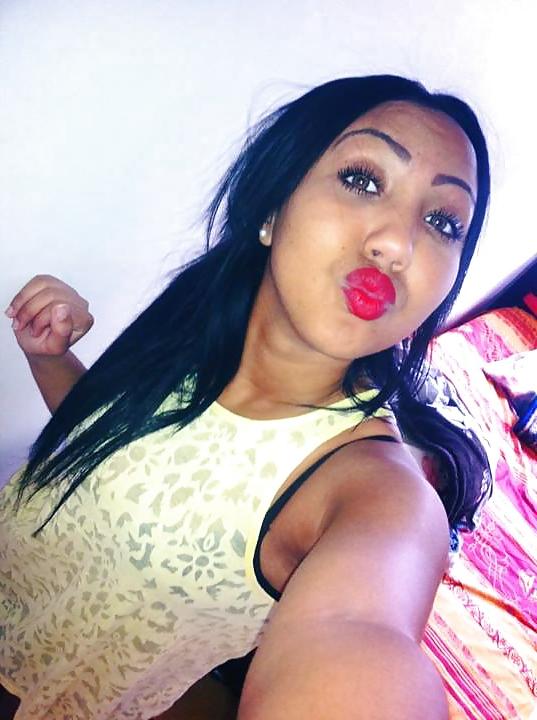 7P Yousra beurette trop bonne