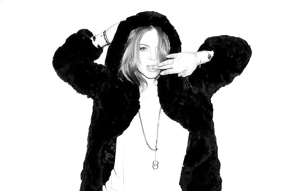 18P Lindsay Lohan ... New Terry Richardon Photoshoot