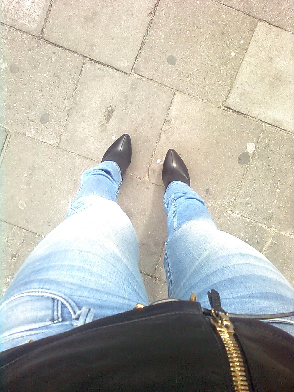 6P Most sexy girl in street leatherlook legging & loub. boots