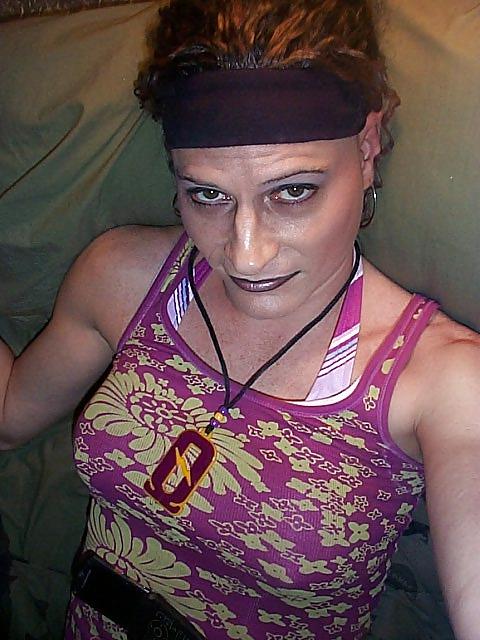 8P Sissy Maid Sindi