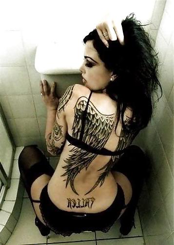 25P I love Tattooed Babes