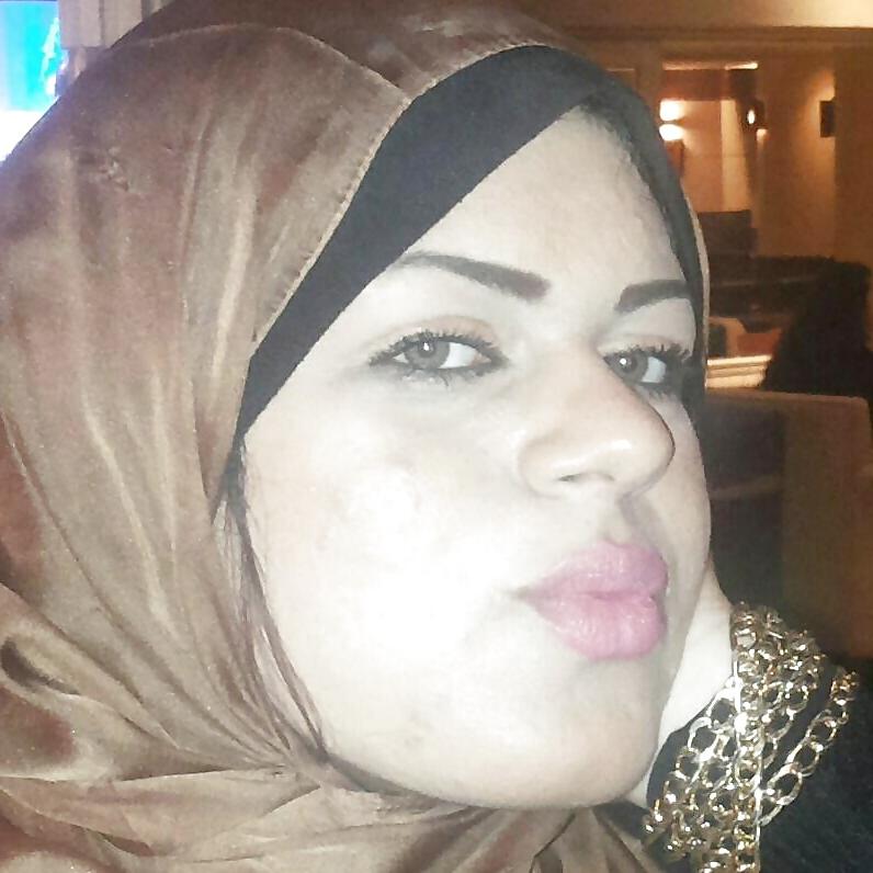 25P Arab Egyptian Chicks Girls of Alexandria 