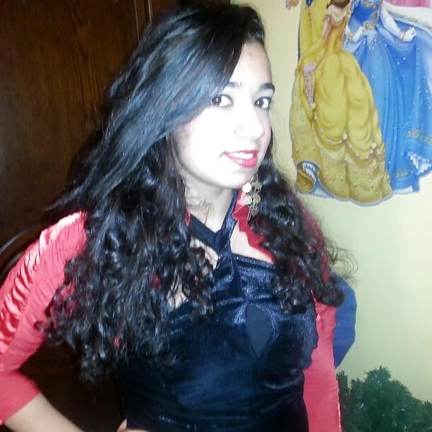 25P Arab Egyptian Chicks Girls of Alexandria 
