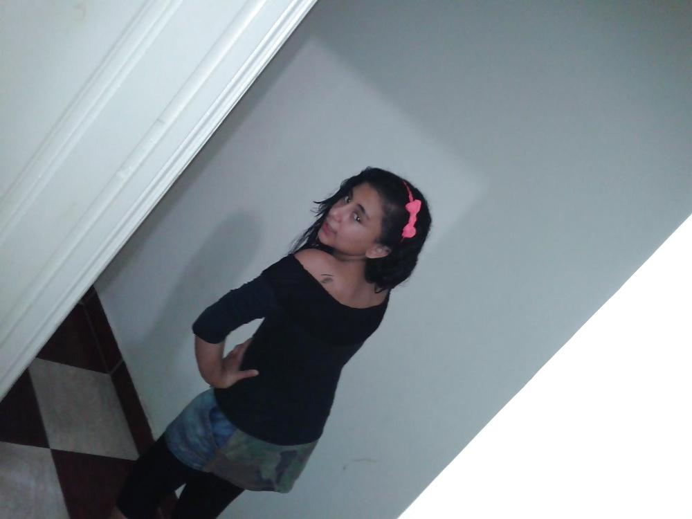 25P Arab Egyptian Chicks Girls of Alexandria 