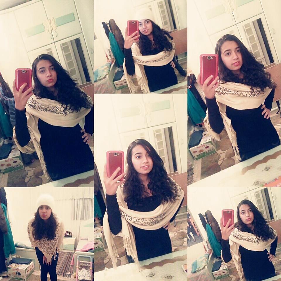 25P Arab Egyptian Chicks Girls of Alexandria 