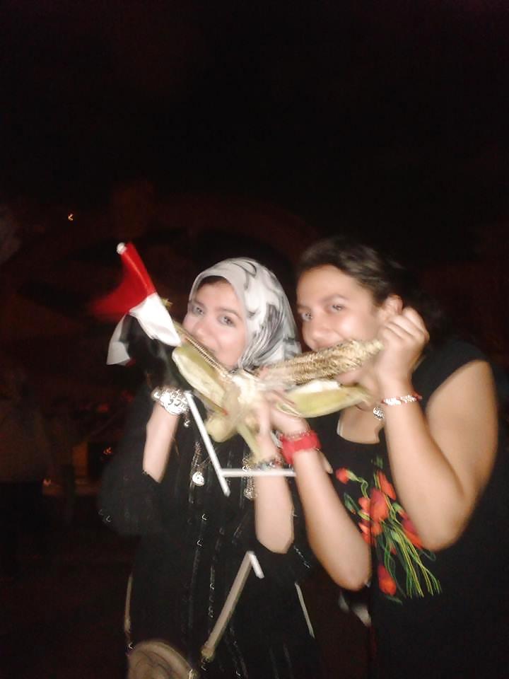 25P Arab Egyptian Chicks Girls of Alexandria 