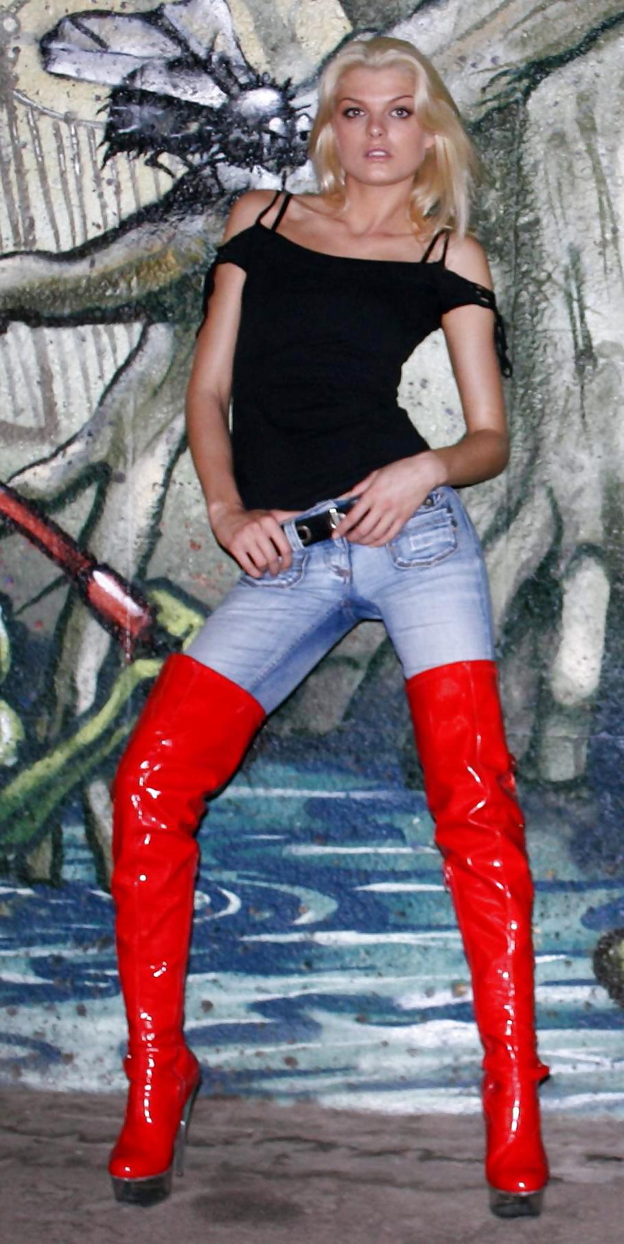 25P BOOTS Make Every Woman Hot... (2)
