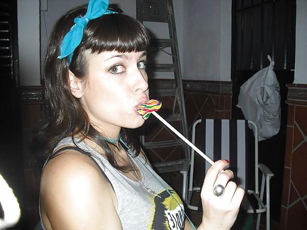 21P SPANISH BOOBS: YO TE QUIERO INFINITO