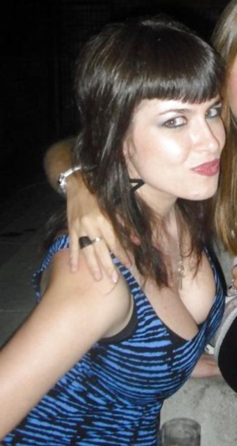 21P SPANISH BOOBS: YO TE QUIERO INFINITO