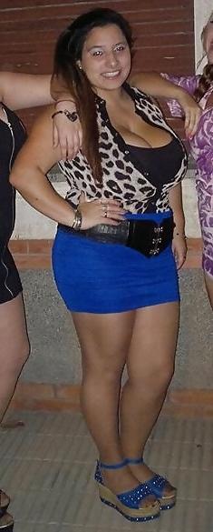 25P Argentine Girl With Huge Boobs