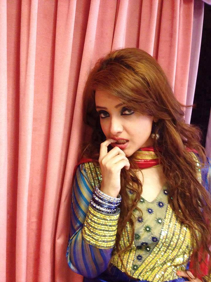 24P Nude UK Paki Arab Indian sluts HOT