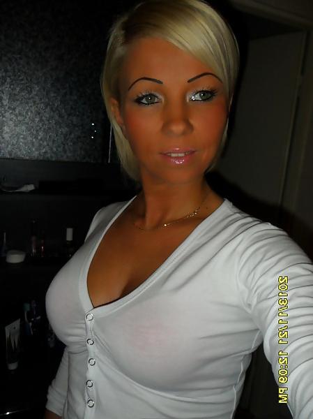 25P Hungarian sluts - Angela