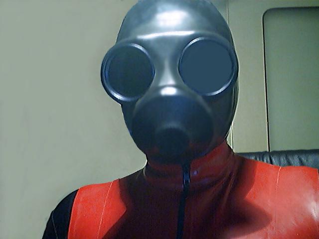 7P Fetish dress e mask