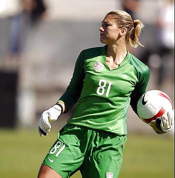 25P Hope Solo