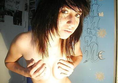 25P Amateur Emo Girls Collection