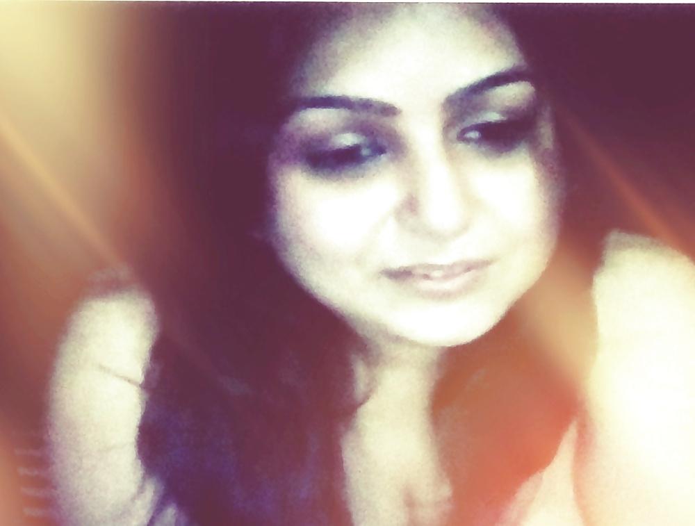 25P Riya Indian Mumbai Bombay India Girl 