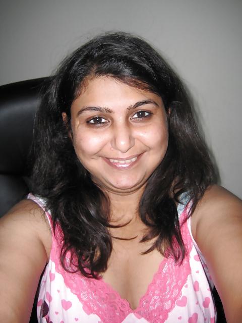 25P Riya Indian Mumbai Bombay India Girl 