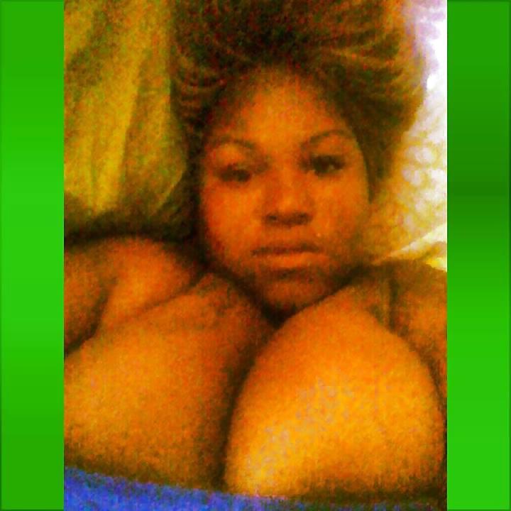 24P Kesha(HUGE TITS)