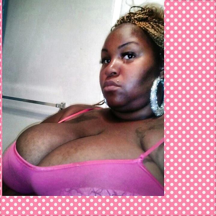 24P Kesha(HUGE TITS)