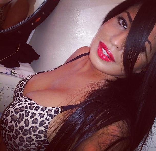 17P Ahlamoukhita beurette