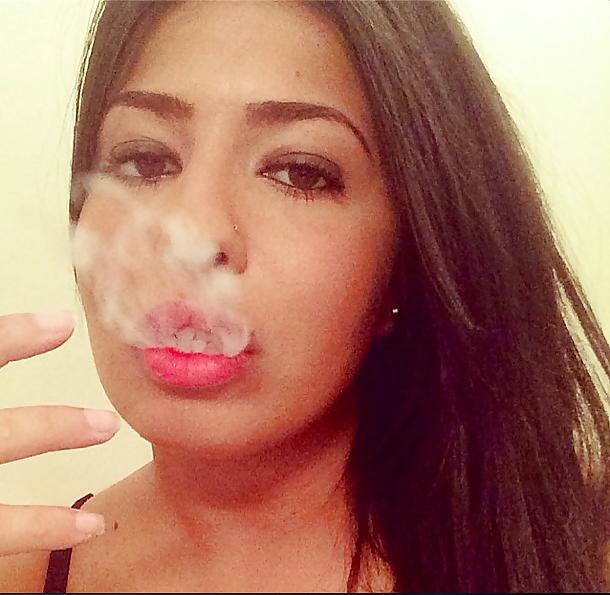 17P Ahlamoukhita beurette