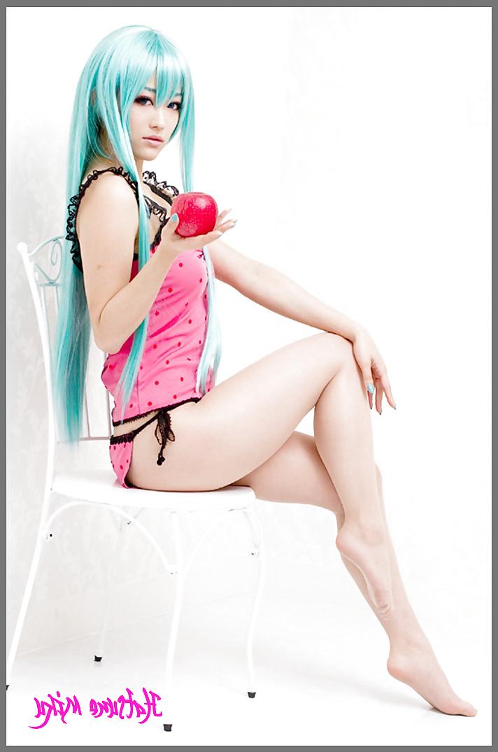 25P Cosplay (cute & big boobs)
