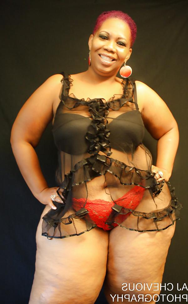 25P Amazing BBWs & SSBBWs: #1 Mz Super Thyck aka Mz Supa Thyck