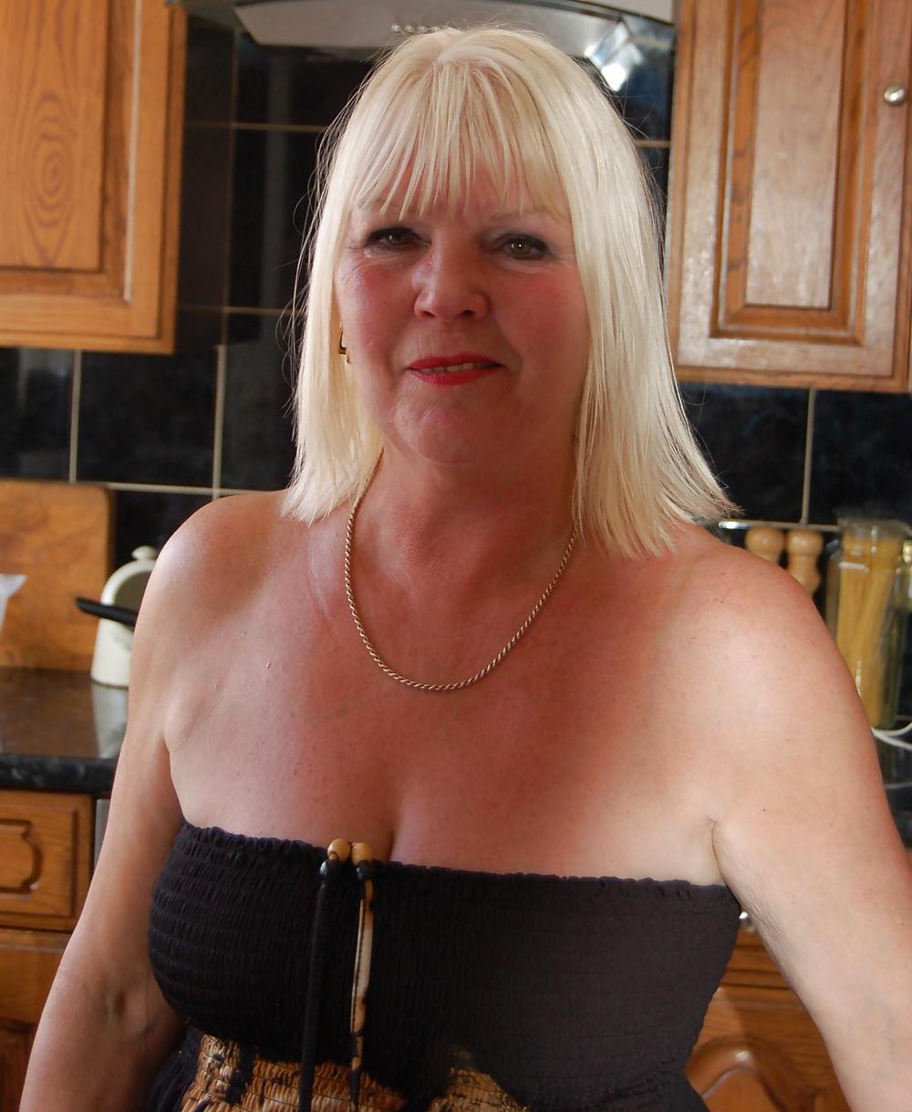 12P Big Natural Silicone-free Boobs! (Granny GILF)