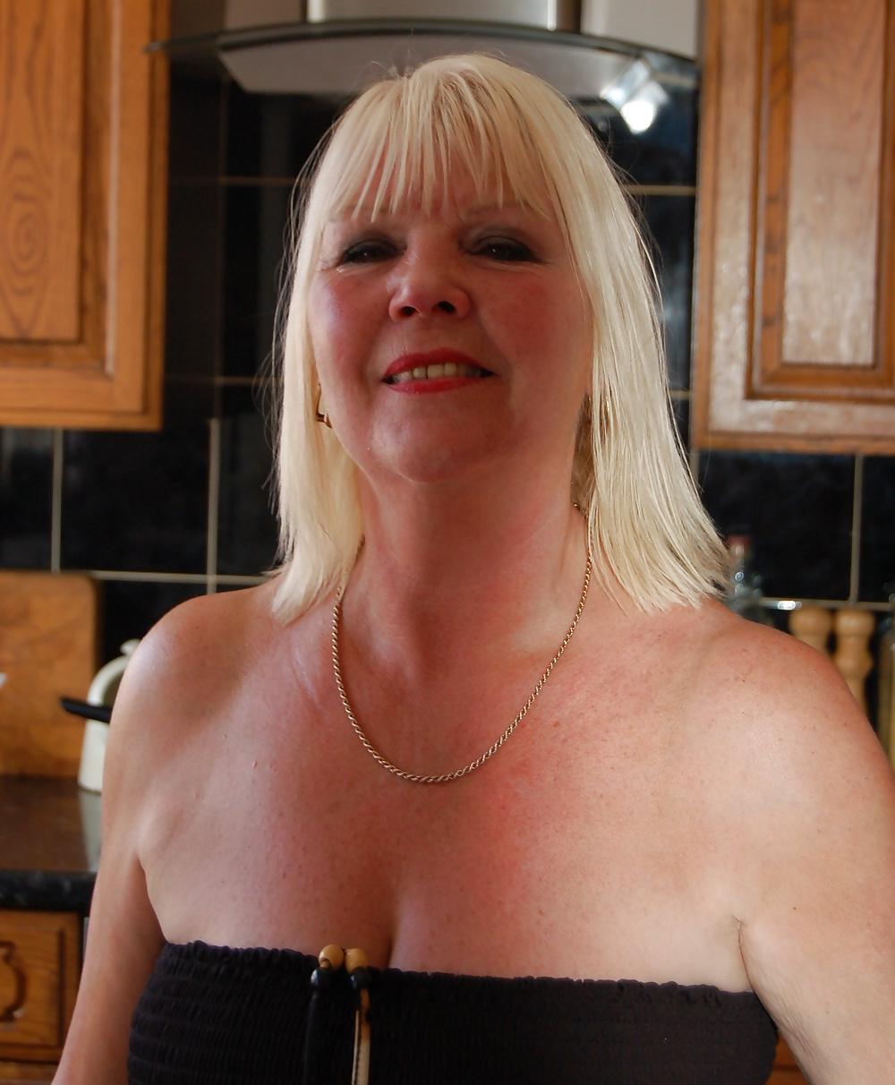 12P Big Natural Silicone-free Boobs! (Granny GILF)