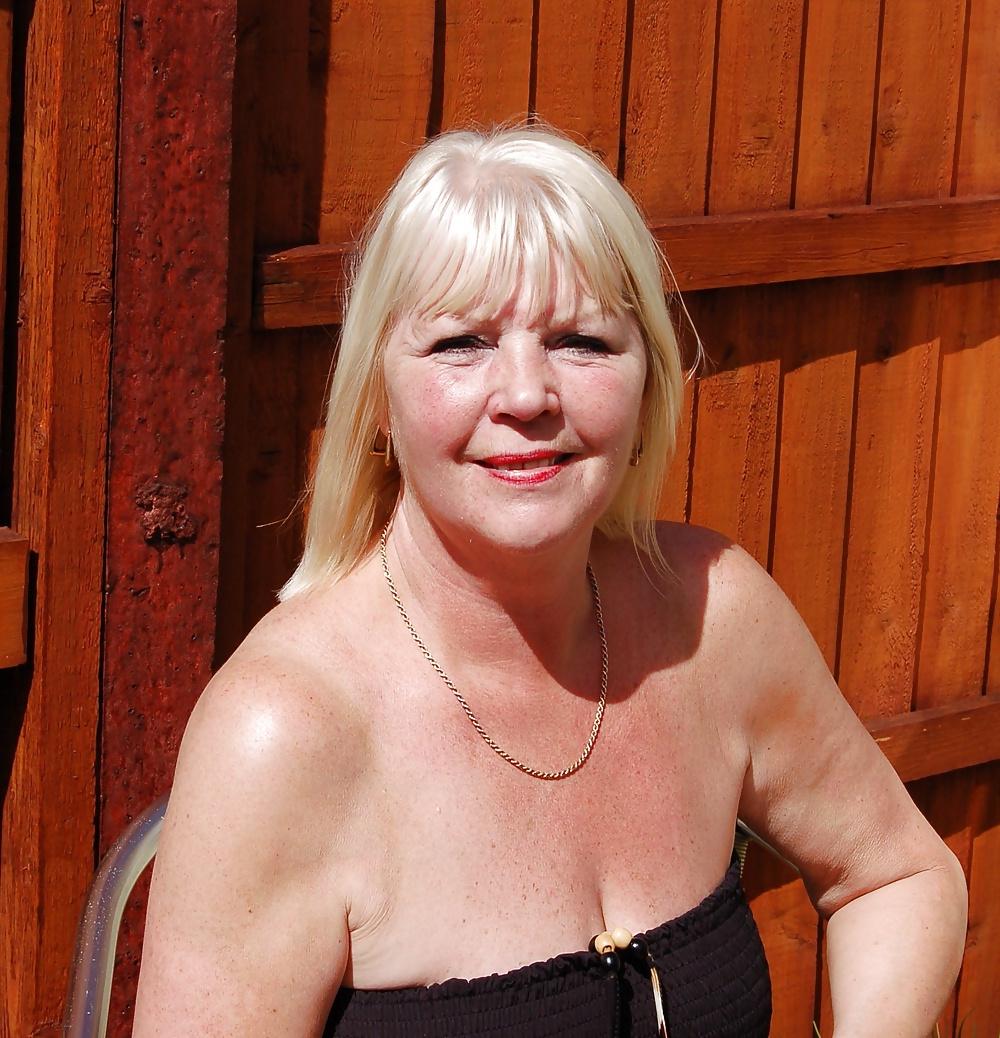 12P Big Natural Silicone-free Boobs! (Granny GILF)