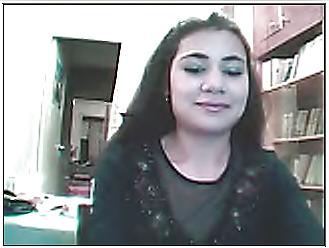 22P My cam whore, now married, comment please...