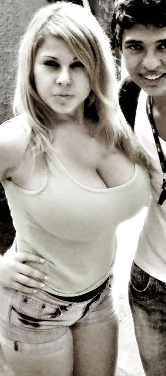 20P Huge Tits, Tight Tops 87