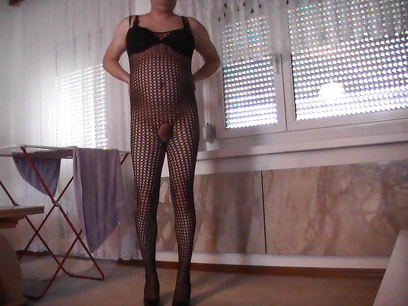 12P Catsuit Lady