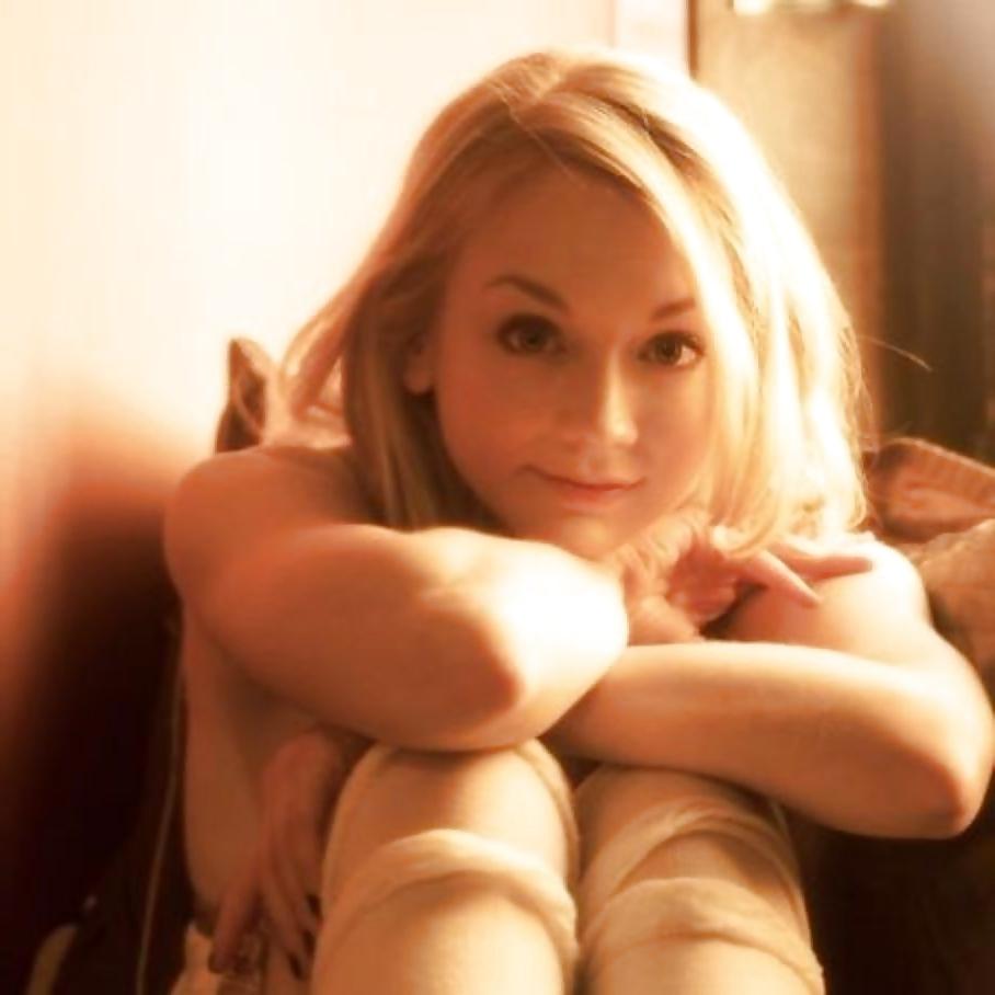 25P The Walking Dead Babes