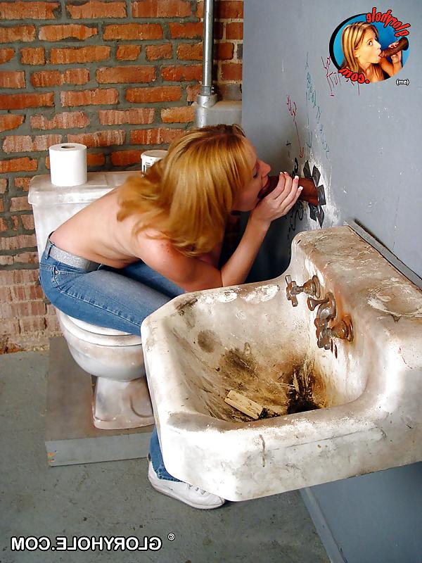 25P Lexi takes a gloryhole