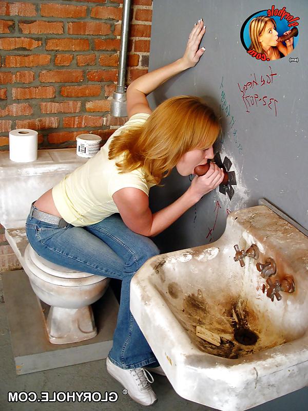 25P Lexi takes a gloryhole